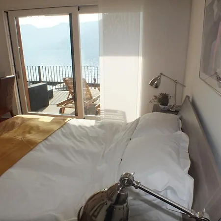 아파트 Sleeps 8
