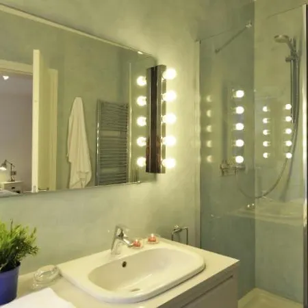 아파트 Sleeps 8